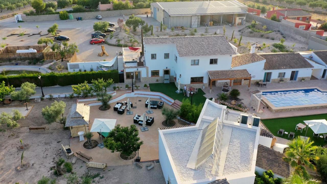 Artmonia Hotel Кастая Екстериор снимка
