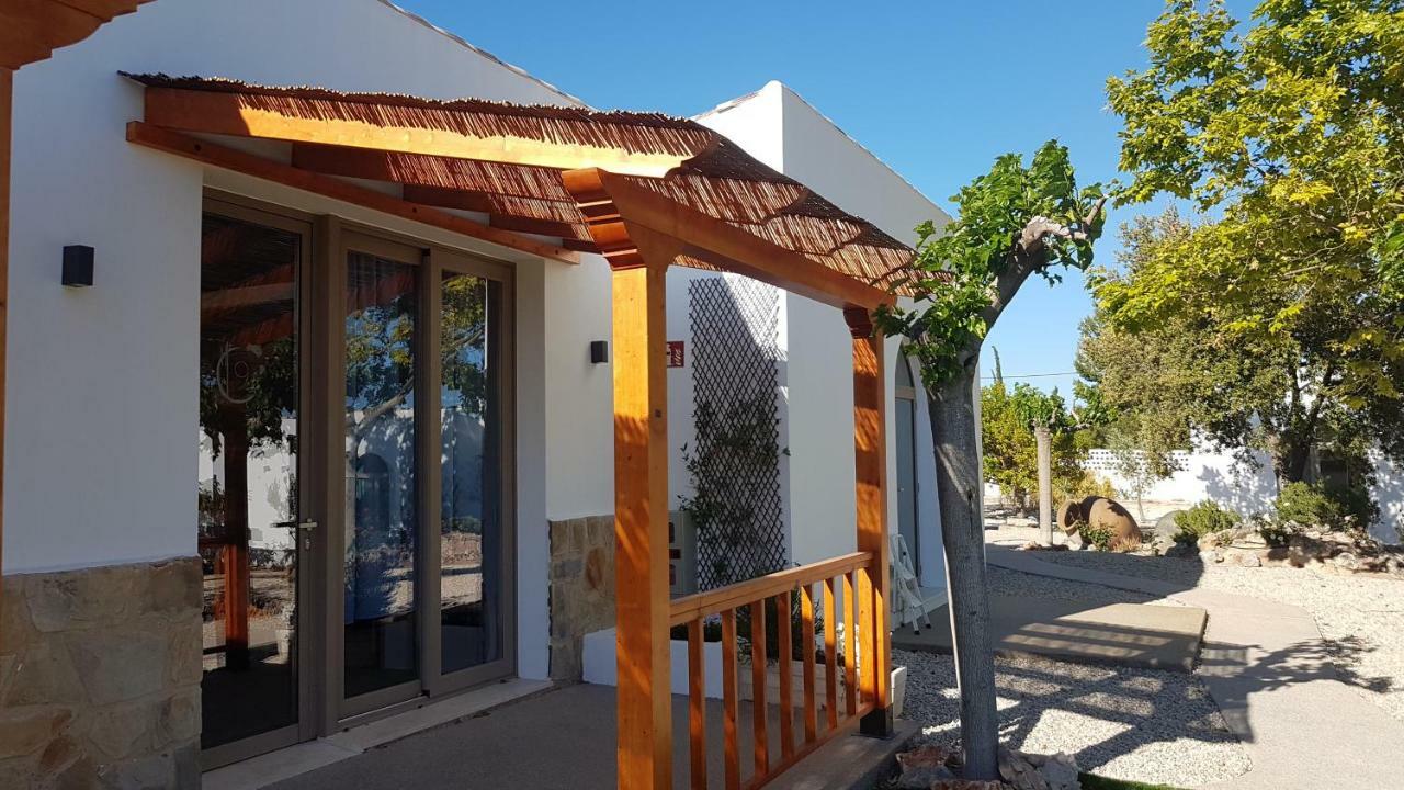 Artmonia Hotel Кастая Екстериор снимка