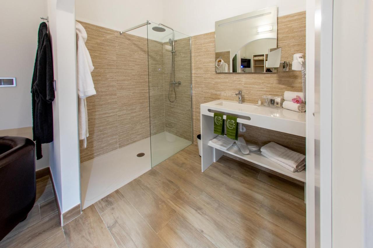 Artmonia Hotel Кастая Екстериор снимка