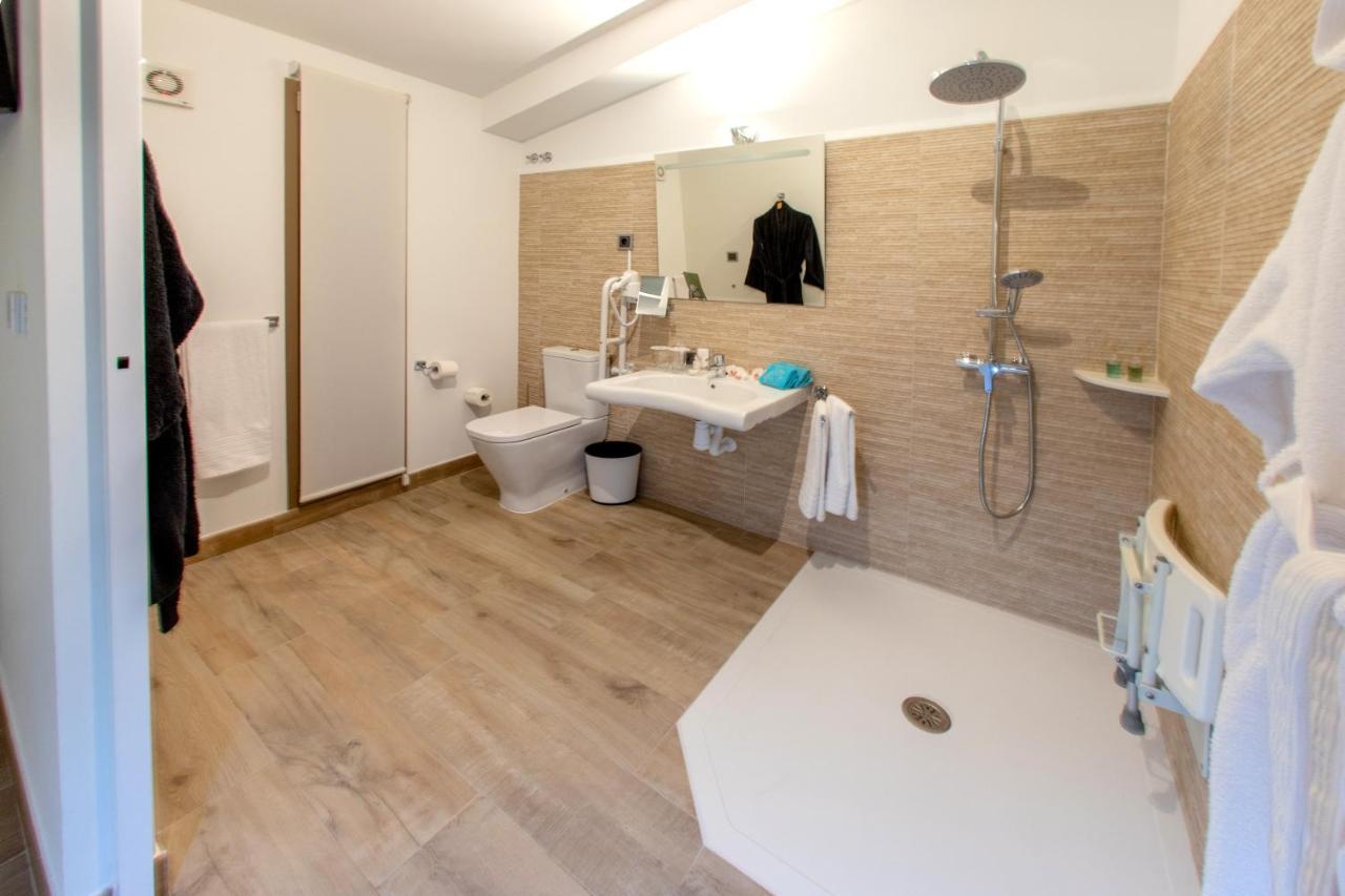 Artmonia Hotel Кастая Екстериор снимка